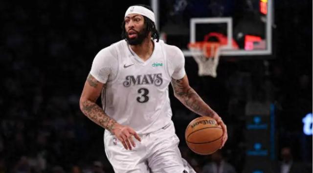 赛程直播-34+15+5+准绝杀！戴维斯打出独行侠生涯最强一战