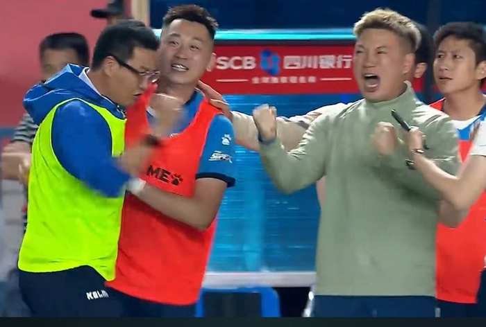 赛程直播-川超总决赛第五轮：自贡绵阳握手言和，宜宾取得首胜|乐山|凉山|成都|南充|德阳_新浪新闻